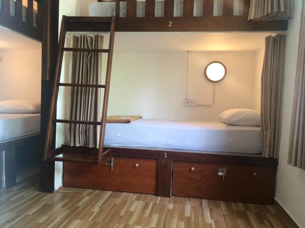 Kayun Hostel Downtown Kuta Lombok Buitenkant foto