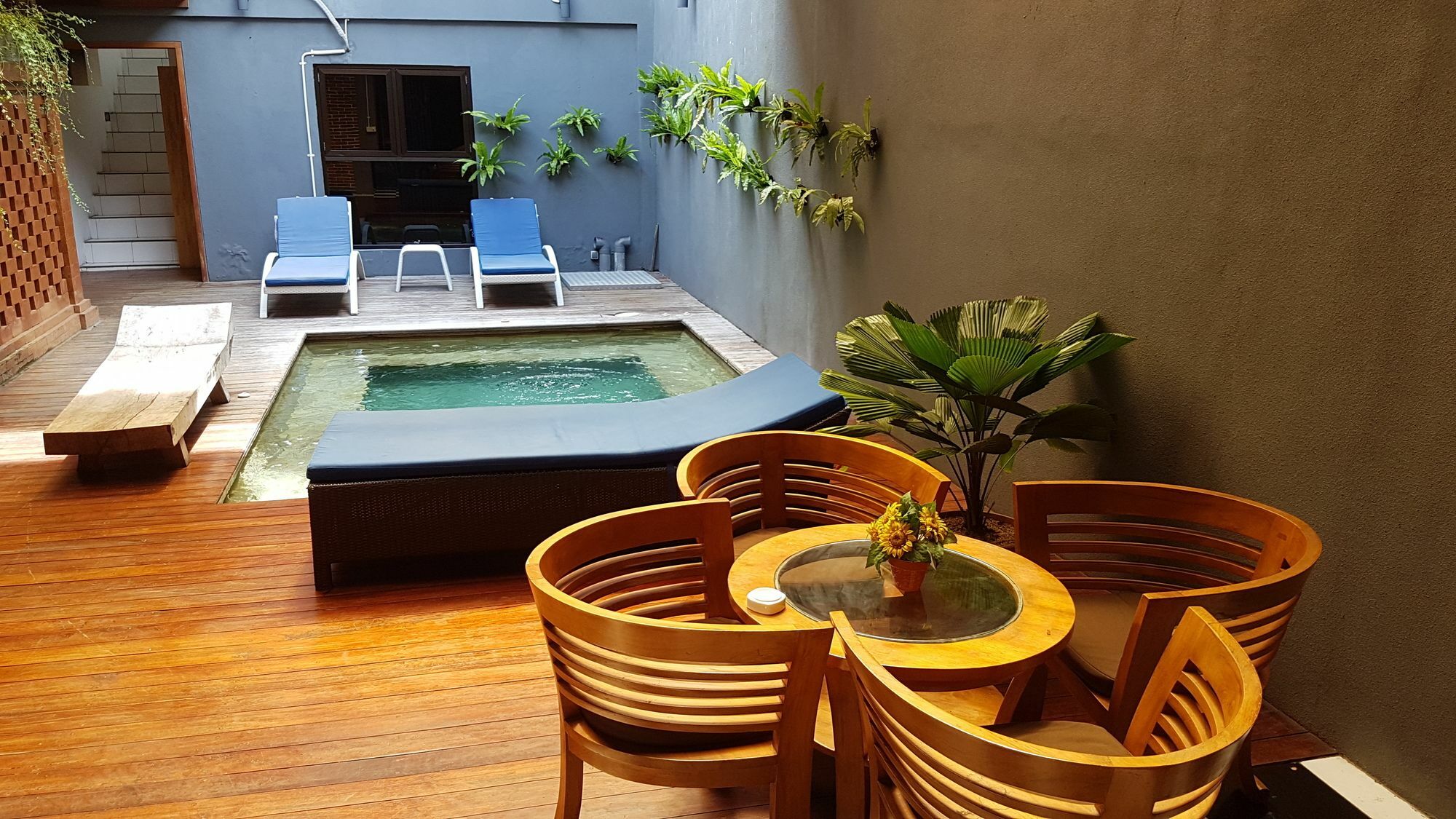 Kayun Hostel Downtown Kuta Lombok Buitenkant foto